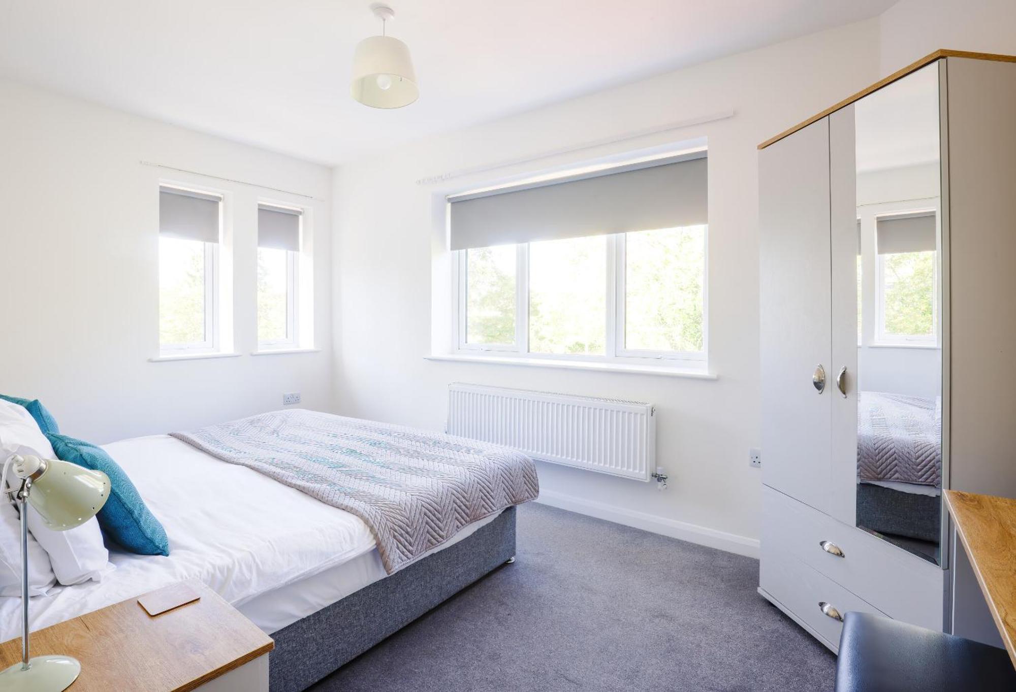 Modern, City Living Apartments- Private Parking Oxford Phòng bức ảnh