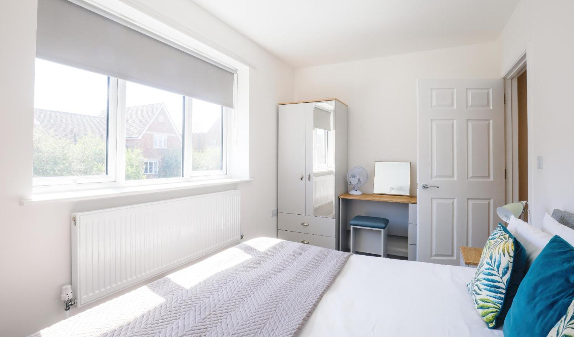 Modern, City Living Apartments- Private Parking Oxford Phòng bức ảnh